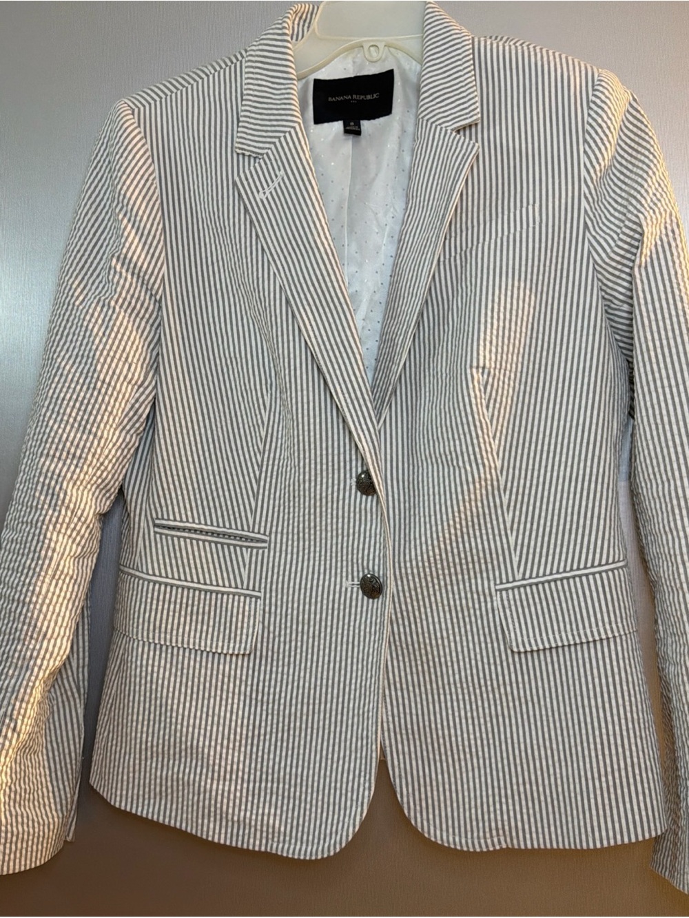 Banana Republic Women’s White and Gray Striped Seersucker Blazer